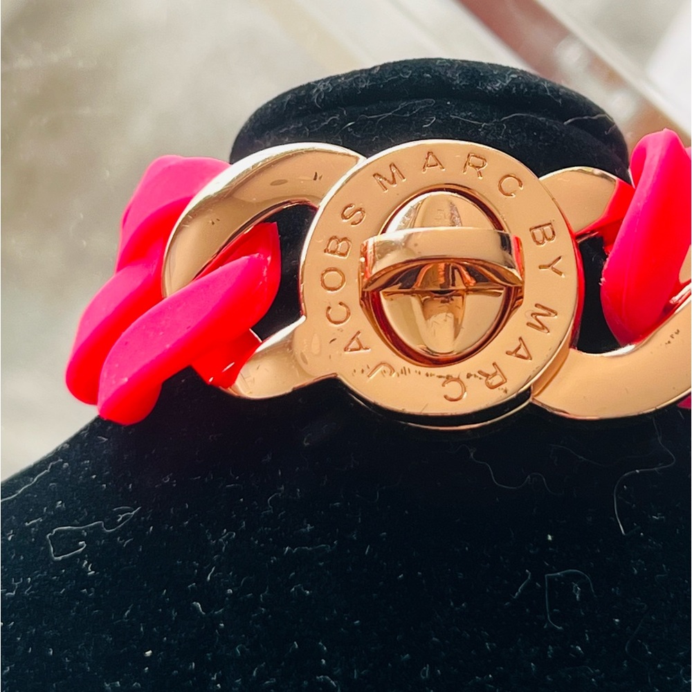 Marc by Marc Jacobs Pink Turnlock Rubber Bracelet